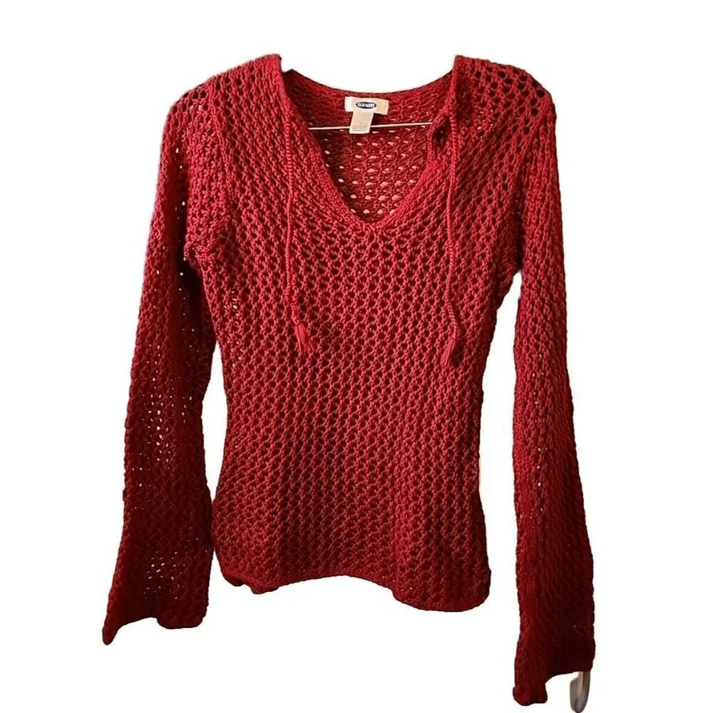 Old Navy sweater Maroon Size Small Cute Great Swimsuit Cover
